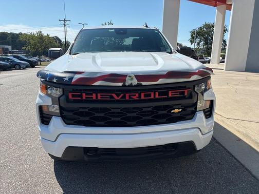 2024 Chevrolet Silverado 1500 Custom