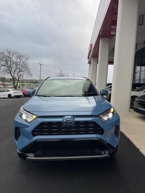 2023 Toyota RAV4 Hybrid SE