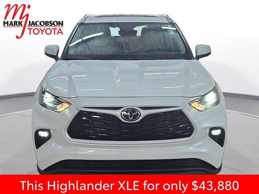 Wind Chill Pearl 2024 Toyota Highlander XLE