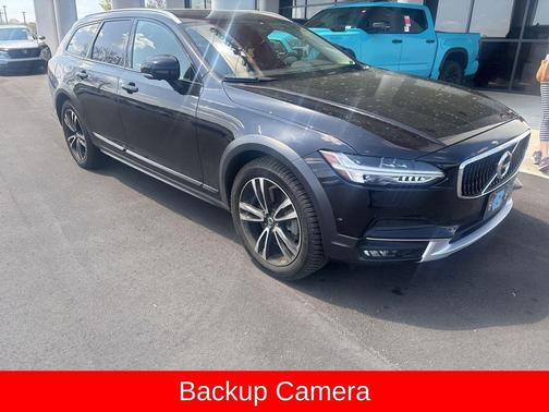 2018 Volvo V90 Cross Country T5