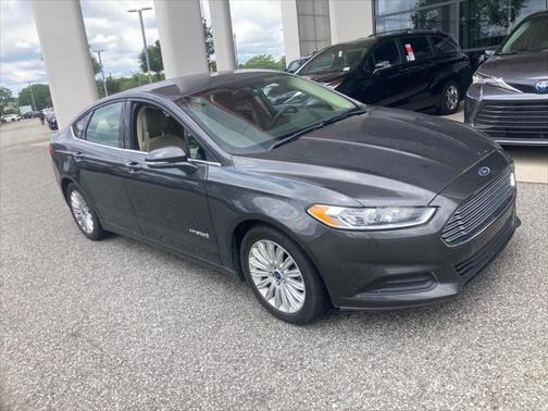 2015 Ford Fusion Hybrid SE