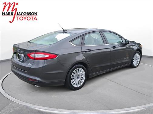 2015 Ford Fusion Hybrid SE