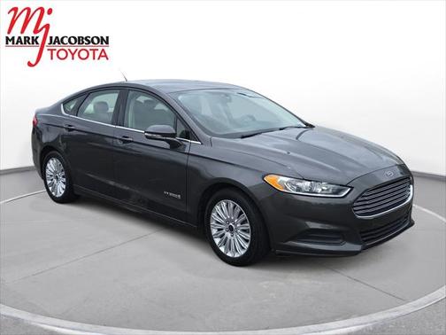 2015 Ford Fusion Hybrid SE