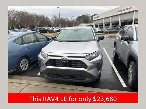 2022 Toyota RAV4 LE