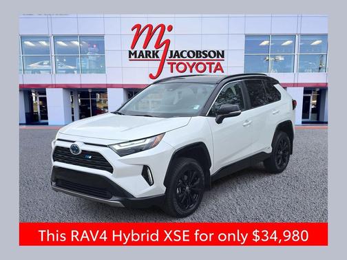 2024 Toyota RAV4 Hybrid SE