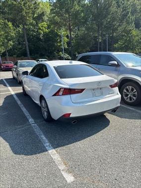 2016 Lexus IS 200t Base