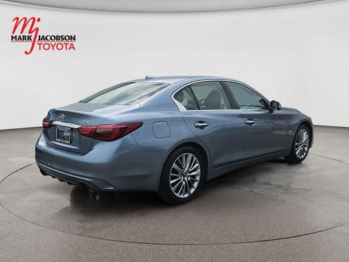 Hagane Blue 2018 INFINITI Q50 3.0t LUXE