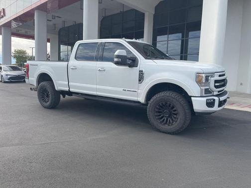 2022 Ford F-350 Lariat