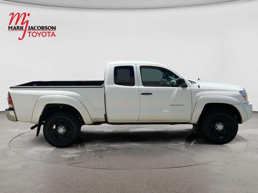 Super White 2011 Toyota Tacoma Access Cab