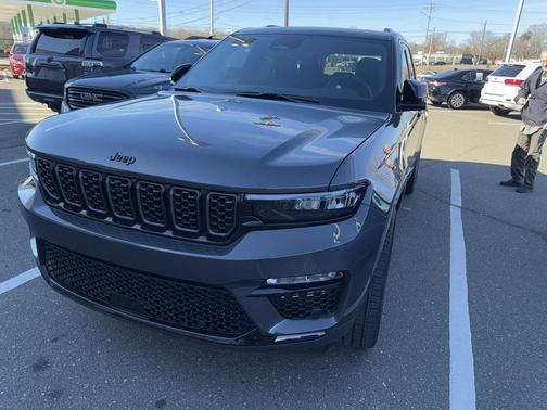 2025 Jeep Grand Cherokee Summit