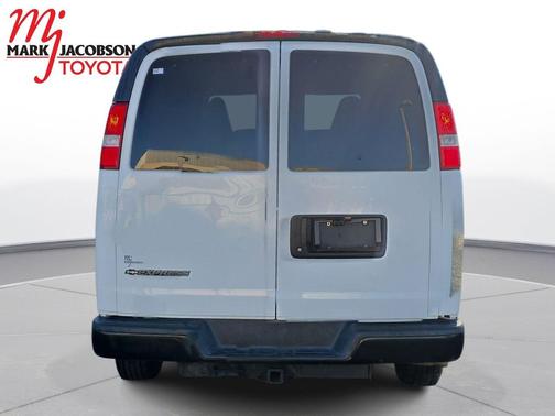 2017 Chevrolet Express 2500 LS