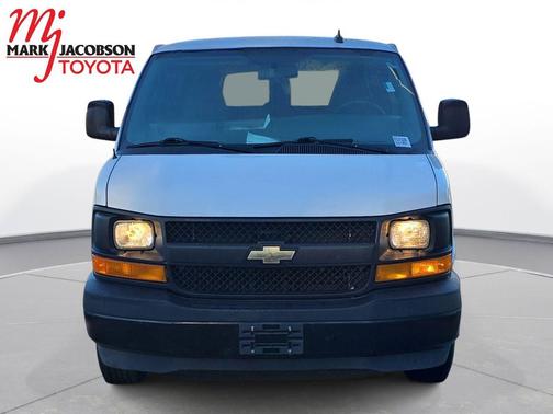 2017 Chevrolet Express 2500 LS