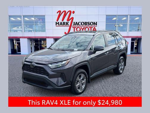 2022 Toyota RAV4 XLE