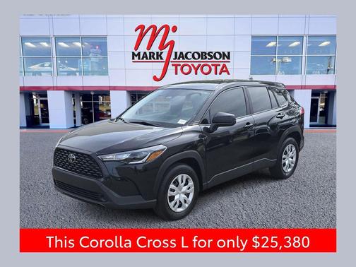 Jet Black 2024 Toyota Corolla Cross L