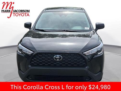 Jet Black 2024 Toyota Corolla Cross L