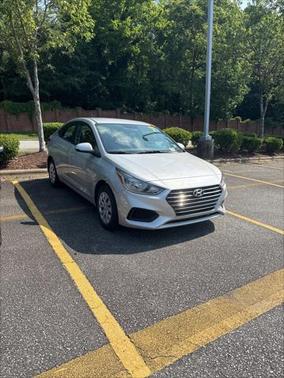 2022 Hyundai Accent SE
