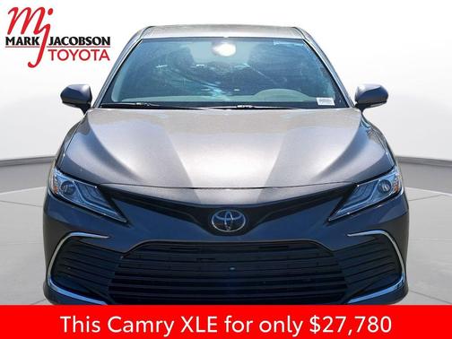 Predawn Gray Mica 2024 Toyota Camry XLE