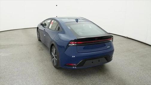 2025 Toyota Prius XLE
