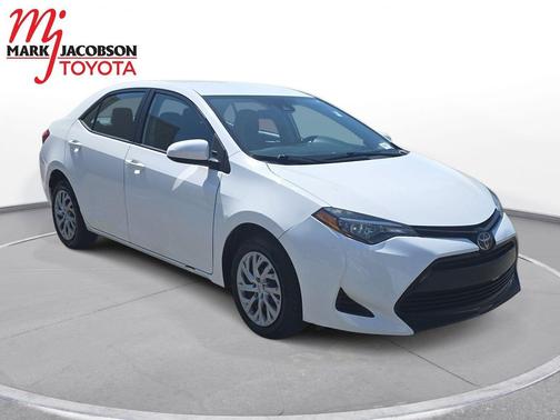Super White 2019 Toyota Corolla LE
