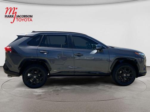 Magnetic Gray Metallic 2023 Toyota RAV4 Hybrid SE