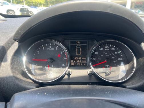 2011 Nissan Rogue SV