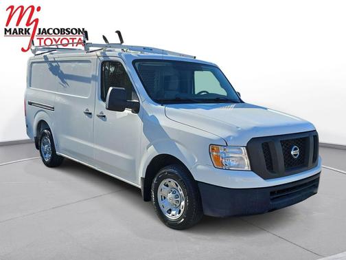 2017 Nissan NV Cargo NV2500 HD SV V6