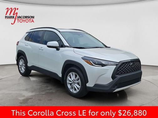 Wind Chill Pearl 2024 Toyota Corolla Cross LE