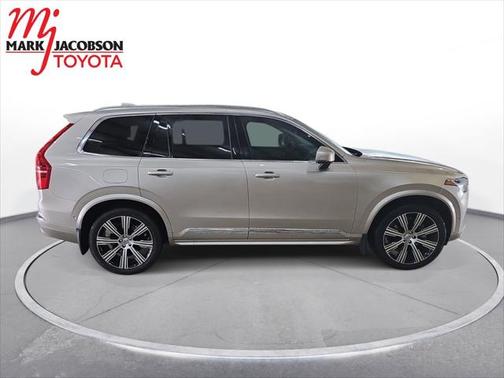 2023 Volvo XC90 B6 Ultimate 7-Seater