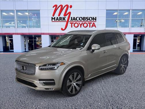 2023 Volvo XC90 B6 Ultimate 7-Seater