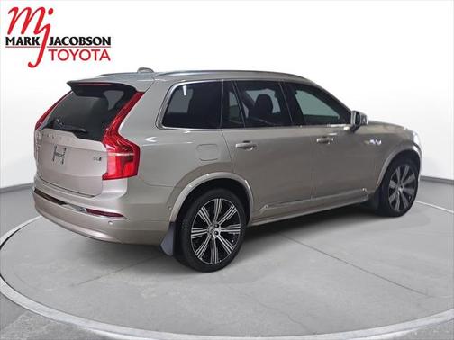 2023 Volvo XC90 B6 Ultimate 7-Seater