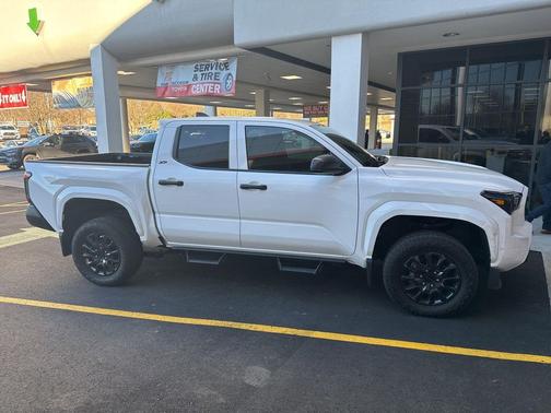 2024 Toyota Tacoma SR