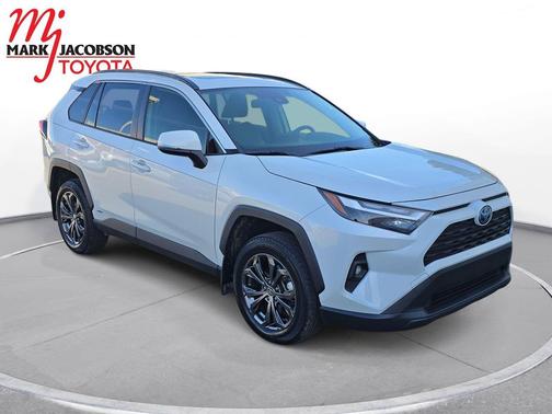 2022 Toyota RAV4 Hybrid XLE Premium