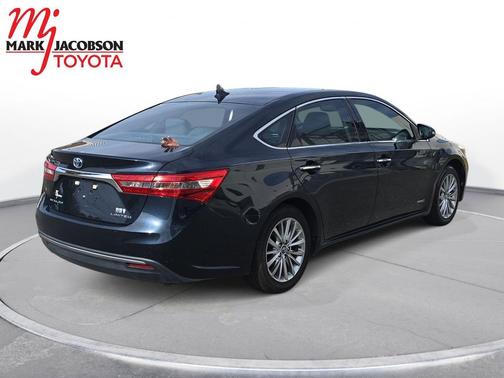 2017 Toyota Avalon Hybrid Limited