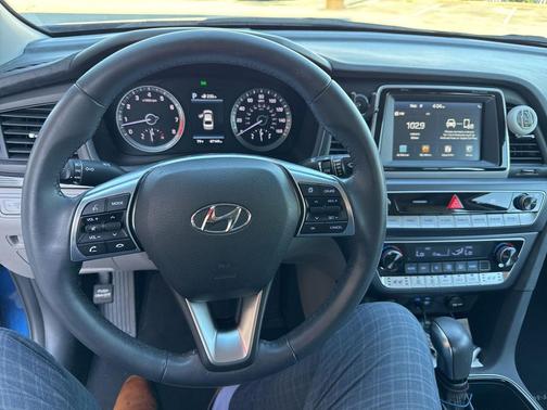 2018 Hyundai SONATA Limited
