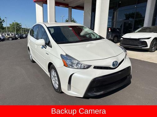 Blizzard Pearl 2016 Toyota Prius v Four