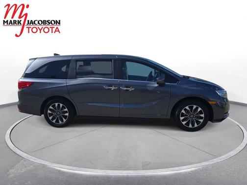 Modern Steel Metallic 2024 Honda Odyssey EX-L