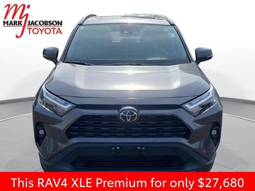 2022 Toyota RAV4 XLE Premium