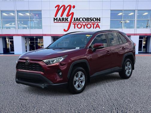 2020 Toyota RAV4 XLE