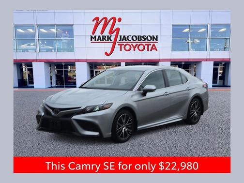 2024 Toyota Camry SE