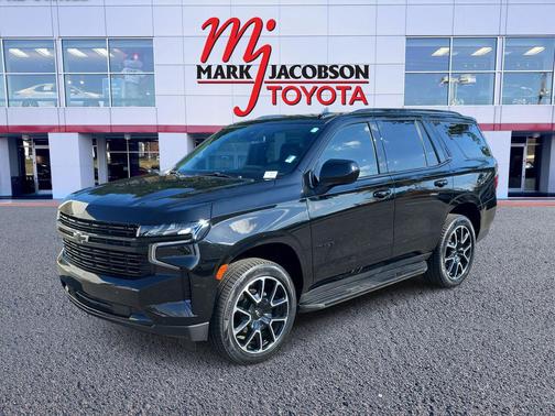 2023 Chevrolet Tahoe 4WD RST