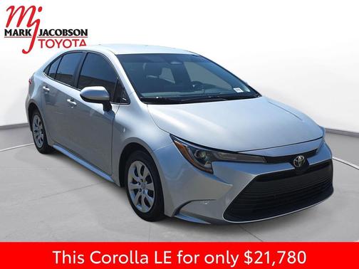Classic Silver Metallic 2025 Toyota Corolla LE