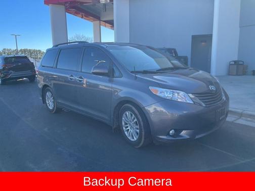 2014 Toyota Sienna XLE