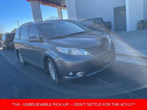 2014 Toyota Sienna XLE