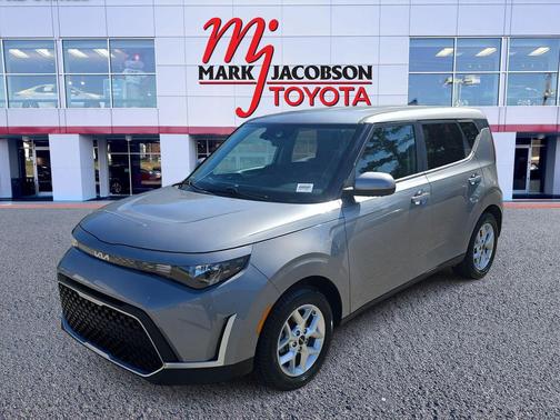 Steel Gray 2024 Kia Soul LX
