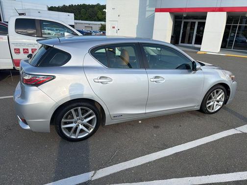 Silver Lining Metallic 2015 Lexus CT 200h 200h