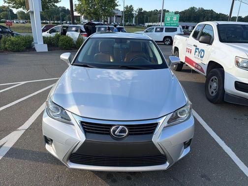 Silver Lining Metallic 2015 Lexus CT 200h 200h