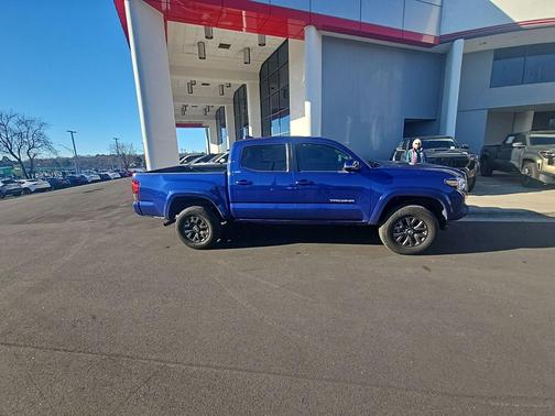 2023 Toyota Tacoma SR5