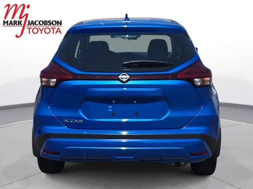 Electric Blue Metallic 2025 Nissan Kicks S