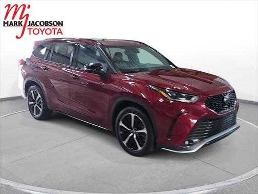 2022 Toyota Highlander XSE