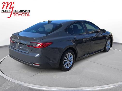 Underground 2025 Toyota Camry LE